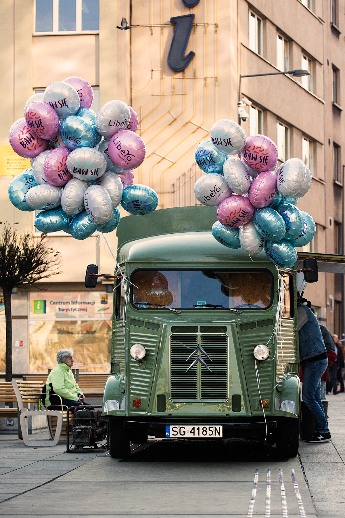 Libero Katowice opening campaign ambient marketing by e1 Collective creative agency