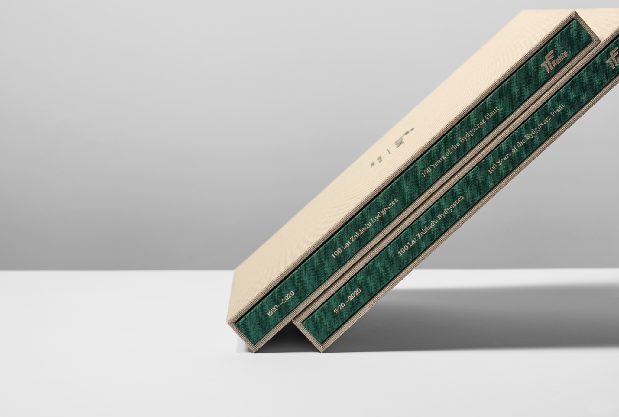 TELE-FONIKA Kable anniversary album design & production by e1 Collective creative agency